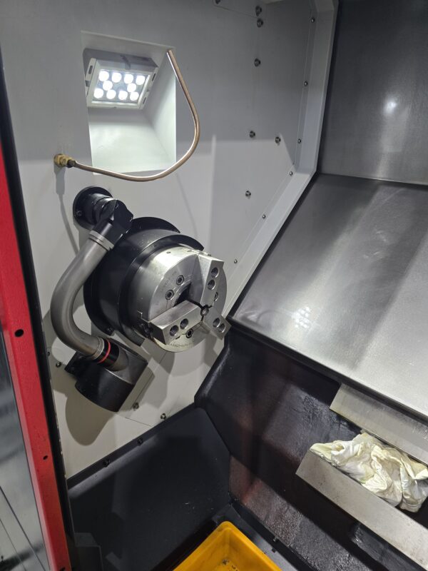 SMEC SL2000 8 İNÇ CNC TORNA - 640 SAATTE