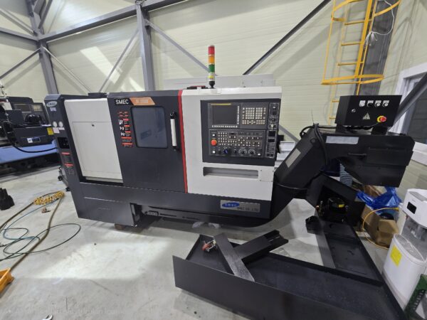 SMEC SL2000 8 İNÇ CNC TORNA - 640 SAATTE