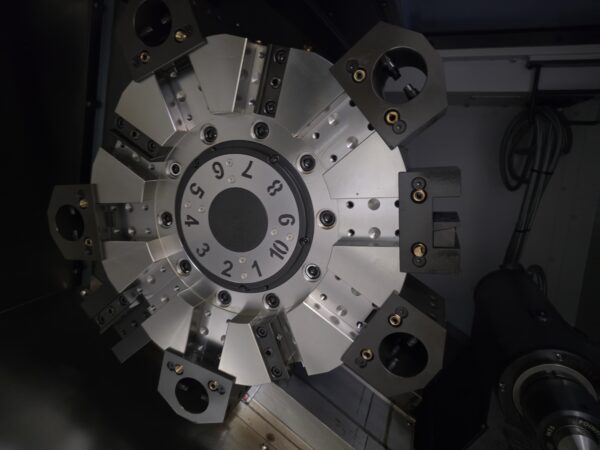 PUMA GT2600L 10 İNÇ CNC TORNA