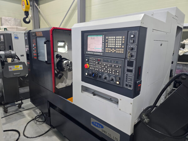 c74512d9-b843-4fb3-a755-f1e517664fbf_20260319_133901_0000 SMEC SL2000 8 İNÇ CNC TORNA - 640 SAATTE